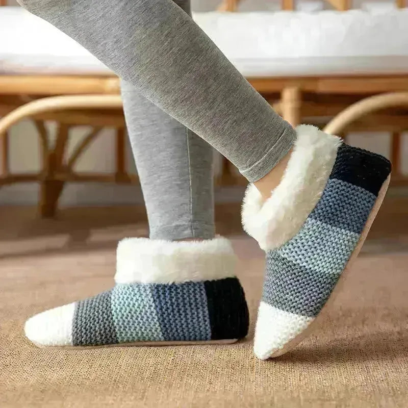 Chaussettes de sol en peluche en tricot en couleurs pour femmes maison chaussettes de tapis chauds non glipt