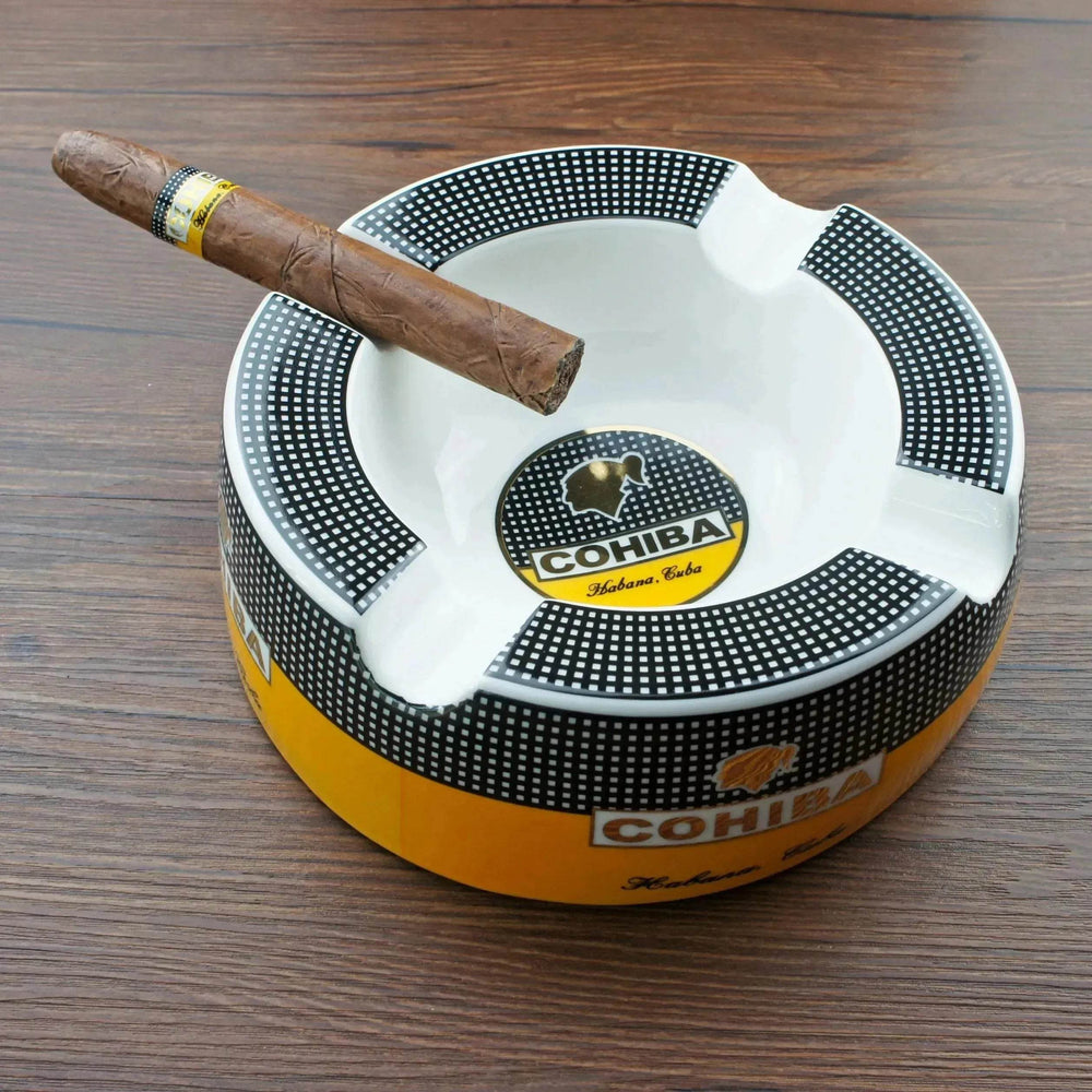 Cigar four middle round ashtray - EX-STOCK Canada
