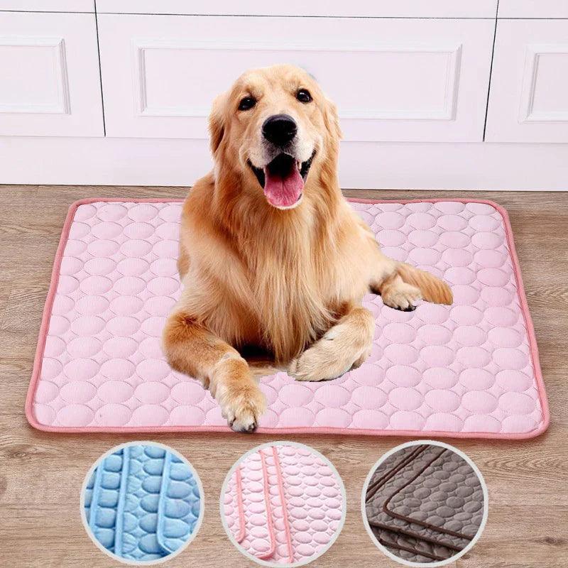 Tapis de refroidissement portable en soie glacée pour animaux en étéEX-STOCK Canada