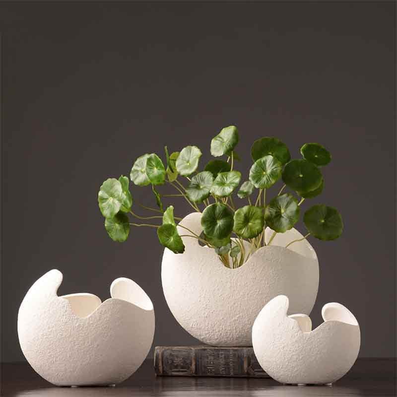 Simple white ceramic vase decoration - EX-STOCK Canada