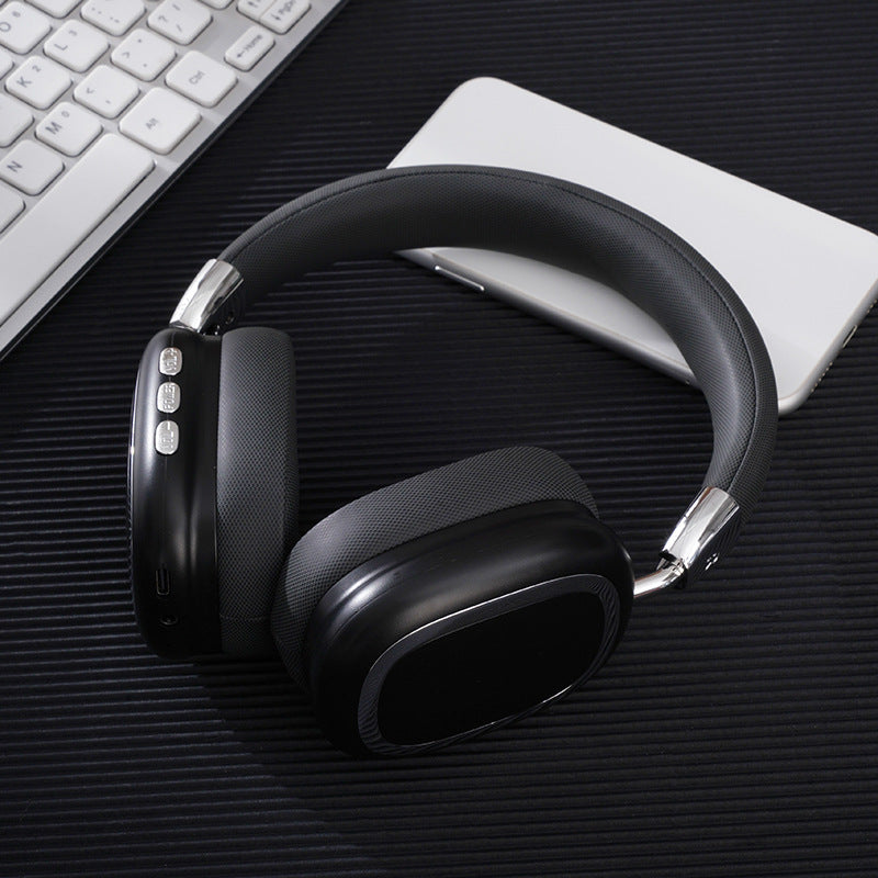 Wireless over-ear headphones with Bluetooth 5.3 product detail view