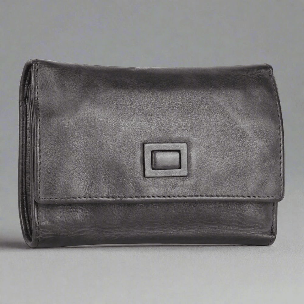 Cartera de cuero para mujer BOL con pestaña cuadradaEX-STOCK Canada