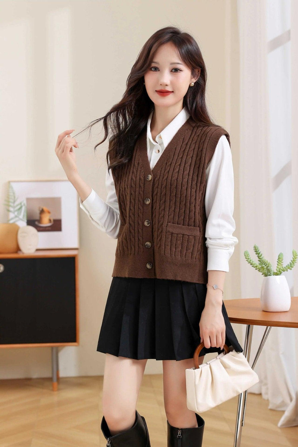 Gilet tricoté torsadé à col en V pour femmesEX-STOCK Canada