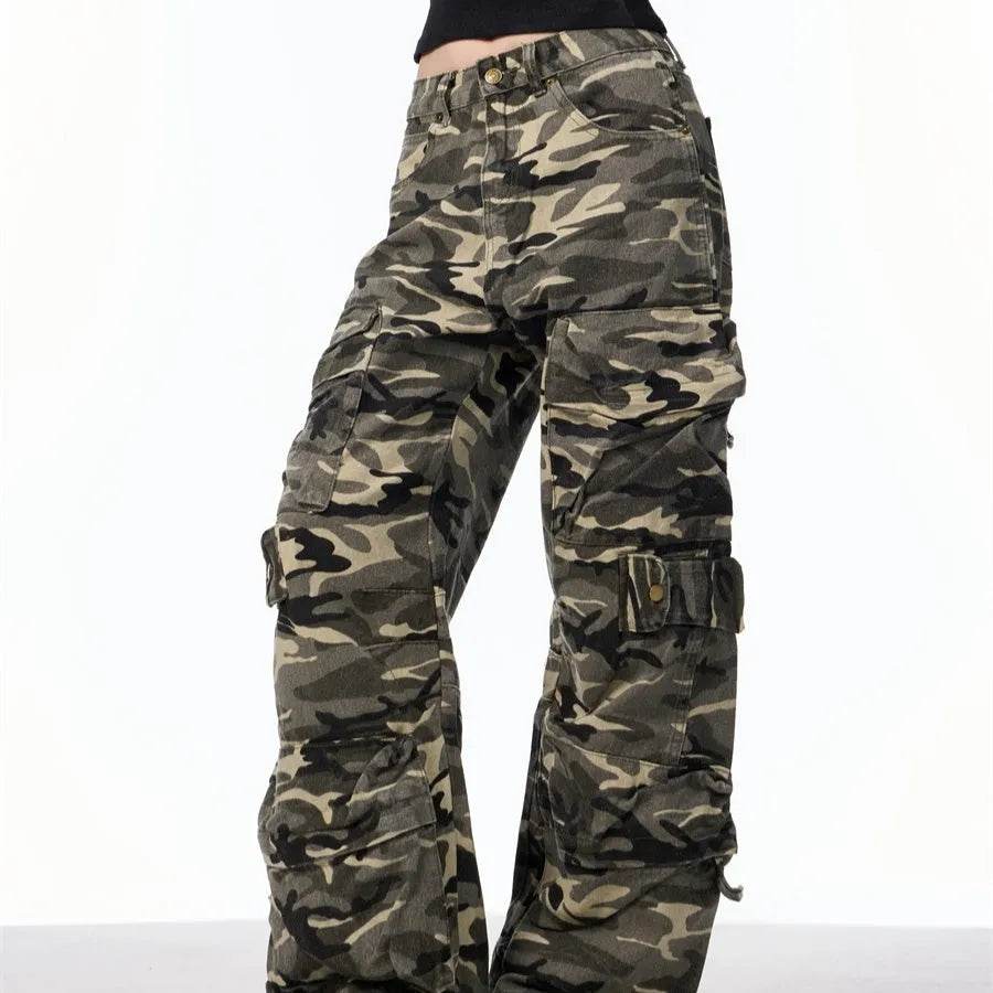 Retro Design Camouflage Cargo Pants Women - EX-STOCK Canada