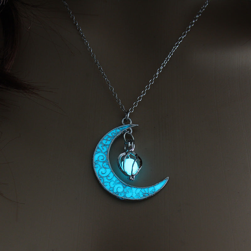 Glowing Pendant Necklaces Silver Plated Chain Necklaces EX-STOCK