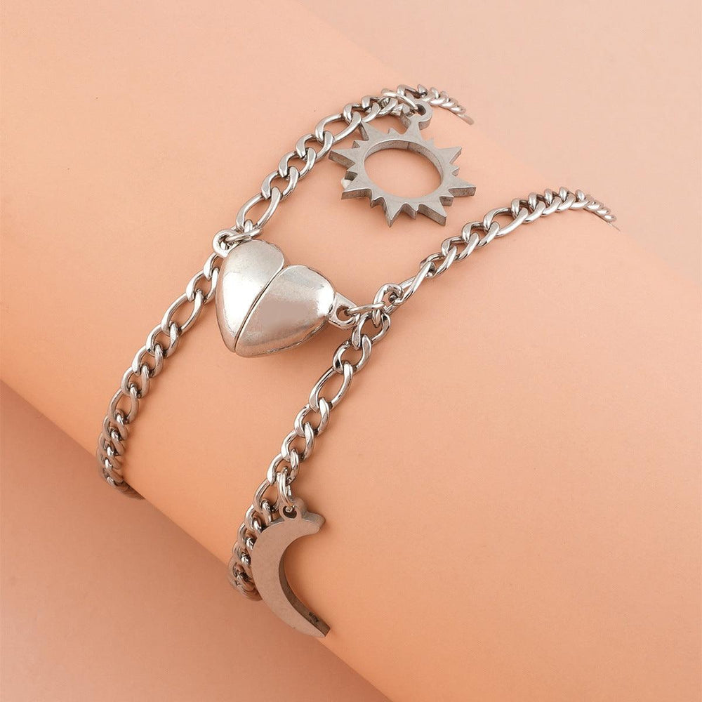 Bracciale da Coppia con Ciondolo Magnetico a Forma di Sole, Luna e Cuore in Acciaio Inossidabile - EX-STOCK Canada