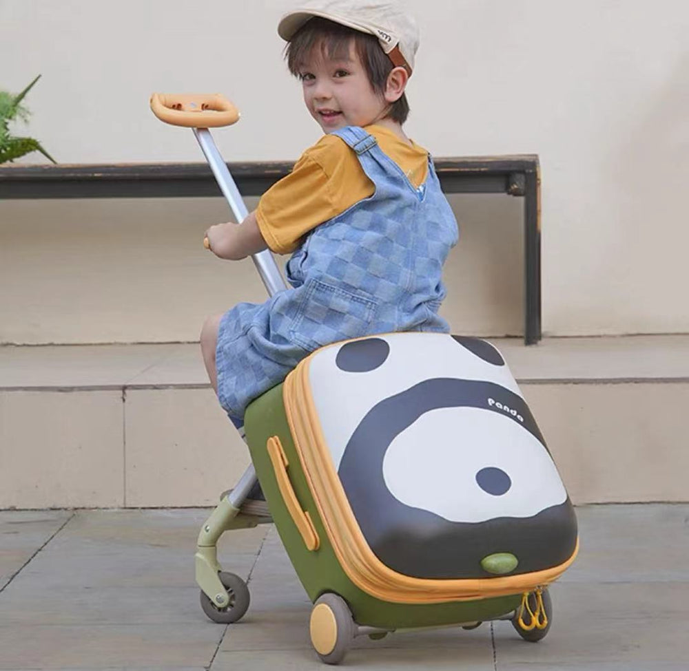 Une valise de voyage 2-en-1 qui fait aussi office de poussette. Les enfants peuvent s'asseoir et se déplacer pendant que vous la tirez. Parfait pour voyager avec des enfants | EX-STOCK Canada