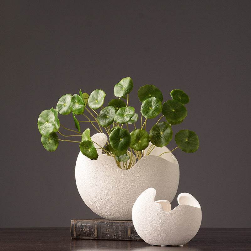 Simple white ceramic vase decoration - EX-STOCK Canada