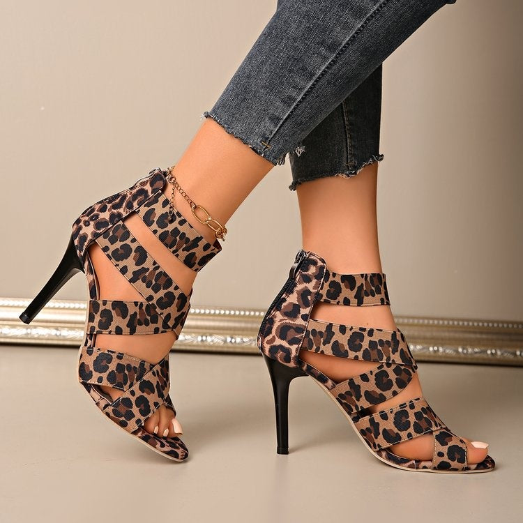 Damen Sandalen mit Leopardenmuster, gekreuzten Riemen und Stilettoabsatz – Offene Zehen High Heels für Party- und Abendkleidung