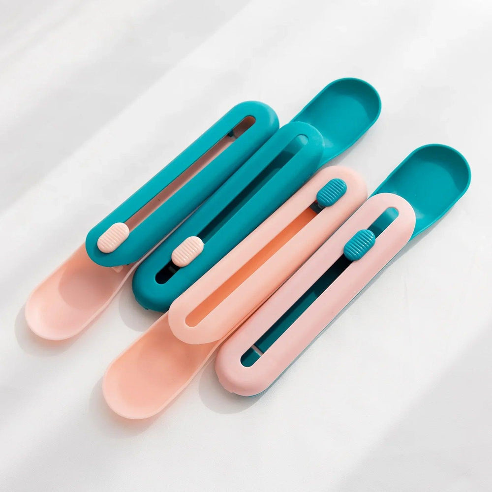 La mangeoire à cuillère Hot Cat Strip presse les outils d’alimentation pour animaux de SnackEX-STOCK Canada