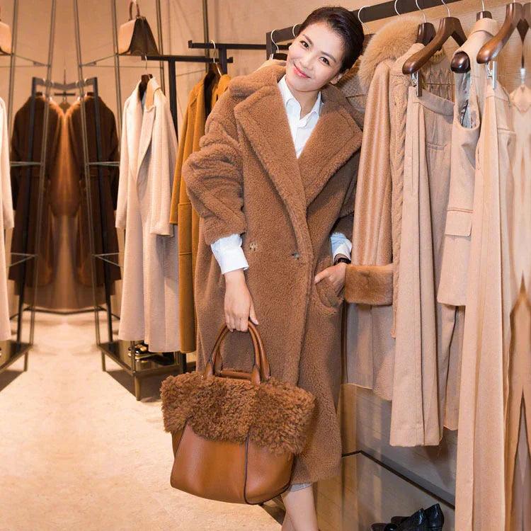 Manteau en peluche pour femmes, long manteau en agneau, hiverEX-STOCK Canada
