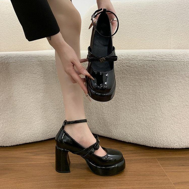 Scarpe Mary Jane Retrò con Tacco Super Alto Stile Francese per Donne 2026 Primavera Nuova Moda Scarpe con Plateau e Tacco a Blocco Versatili