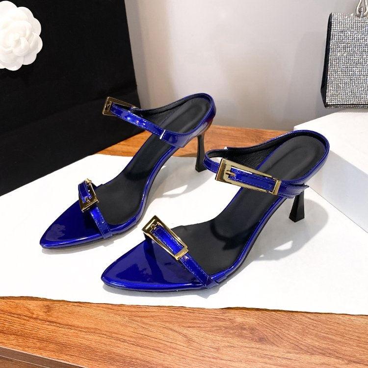 Französische Metallverschluss-Spitze-Stiletto-Sandalen für Frauen
