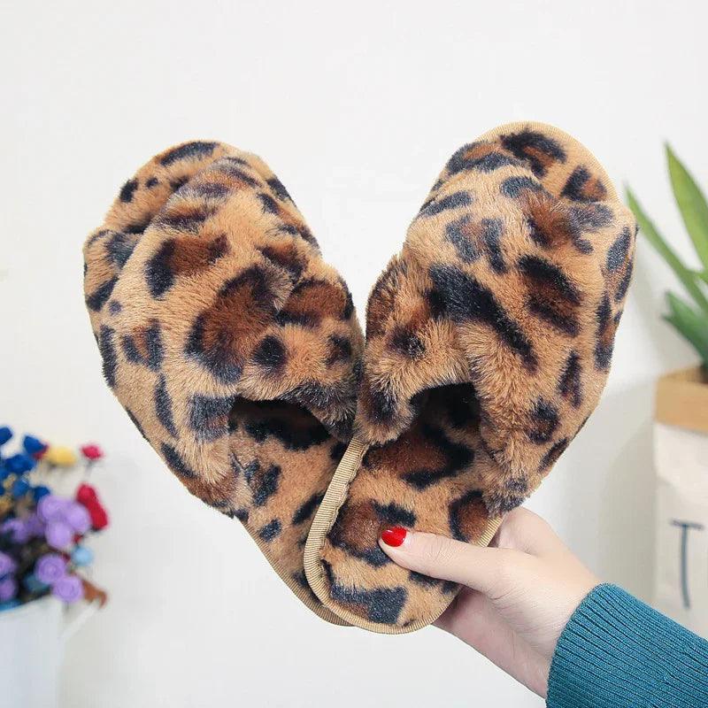 Chaussons Mignons à Lanières Croisées Léopard en Peluche Pour La Maison Chaussons Plates de Chambre Chaussons Pour FemmesEX-STOCK Canada