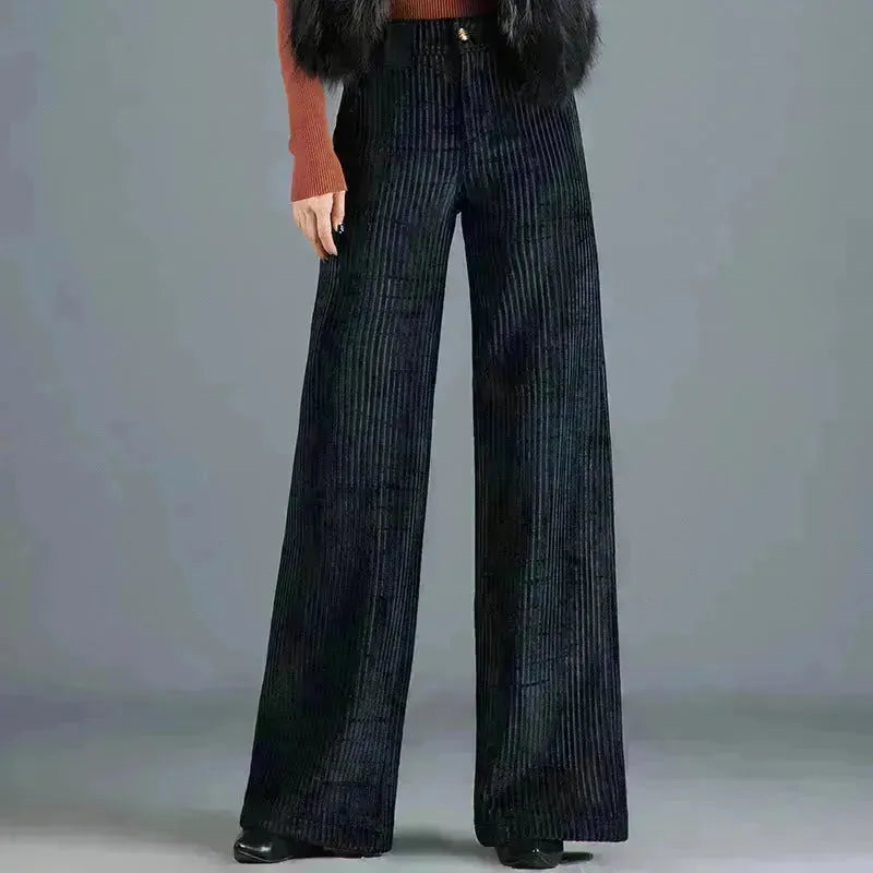 Pantalon de pantalon de jambe large en velours à rayures en or.