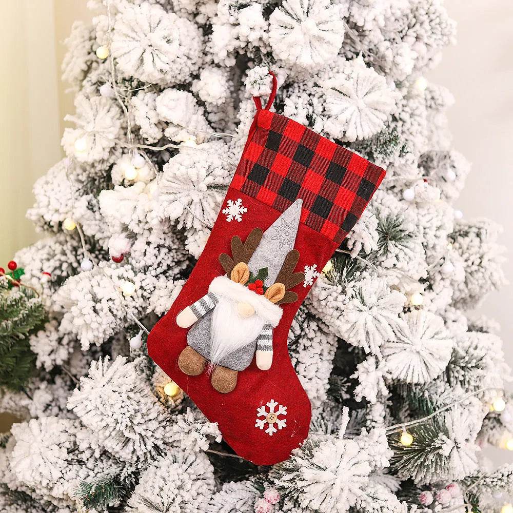 Plaid Three-dimensional Couple Faceless Doll Christmas Stockings Christmas Eve Gift Bag Candy Bag - EX-STOCK Canada