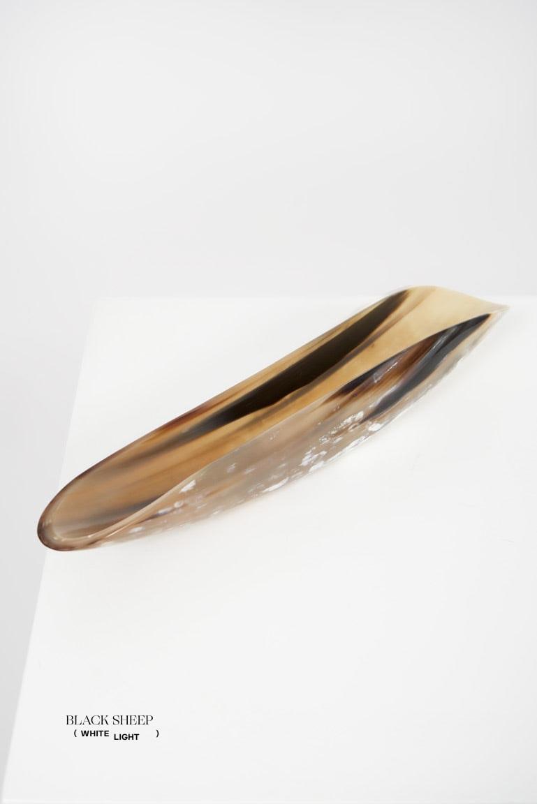 Vase ovale léger à corne Ankole & GyrEX-STOCK Canada