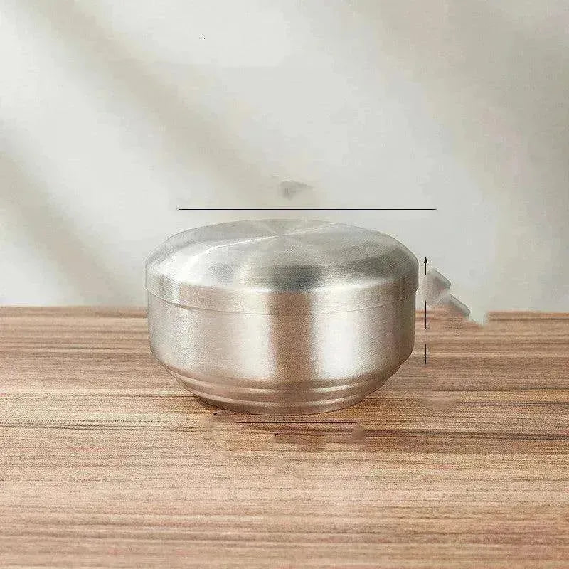 Una adorabile zuppiera in acciaio inossidabile con nastro dorato - EX-STOCK Canada