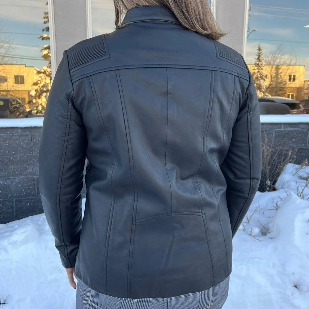 BOL Damen Paulina Gerippte Lederjacke mit SchulterdetailEX-STOCK Canada