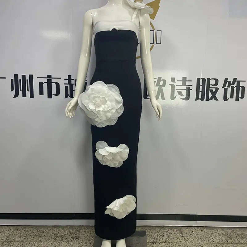 Robe noire longue tube à fleurs brodées pour mariage, soirée ou cocktail - EX-STOCK Canada