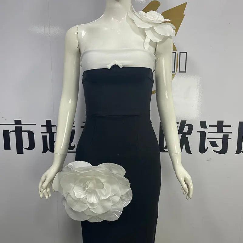 Robe noire longue tube à fleurs brodées pour mariage, soirée ou cocktail - EX-STOCK Canada