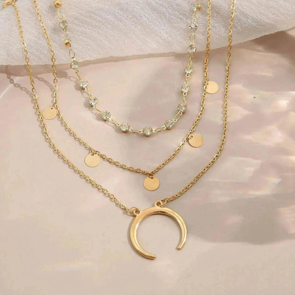 Collier européen et américain à petites tranches rondes avec pompon en forme de lune multicouche - EX-STOCK Canada