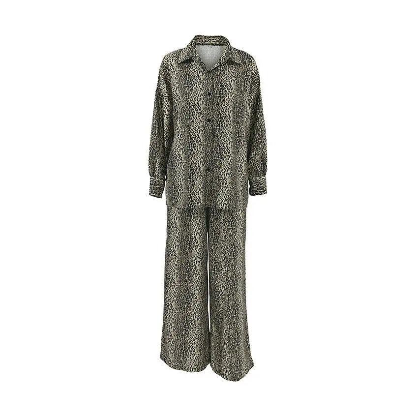 Pyjama ample en soie glacée à imprimé léopard à la mode pour femmes - EX-STOCK Canada
