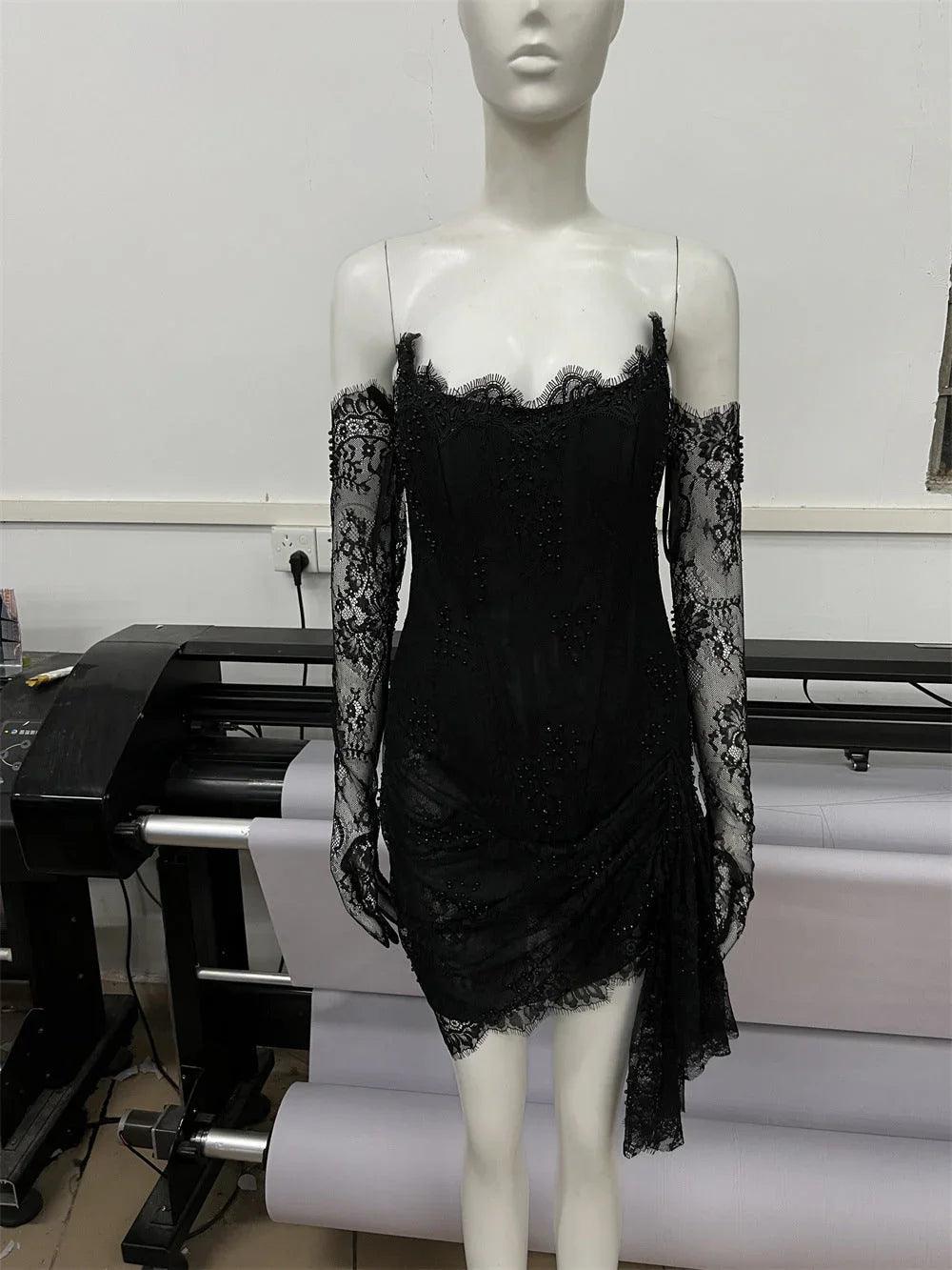 Abito da sera alla moda con top a tubo a manica lunga in pizzo per festeEX-STOCK Canada
