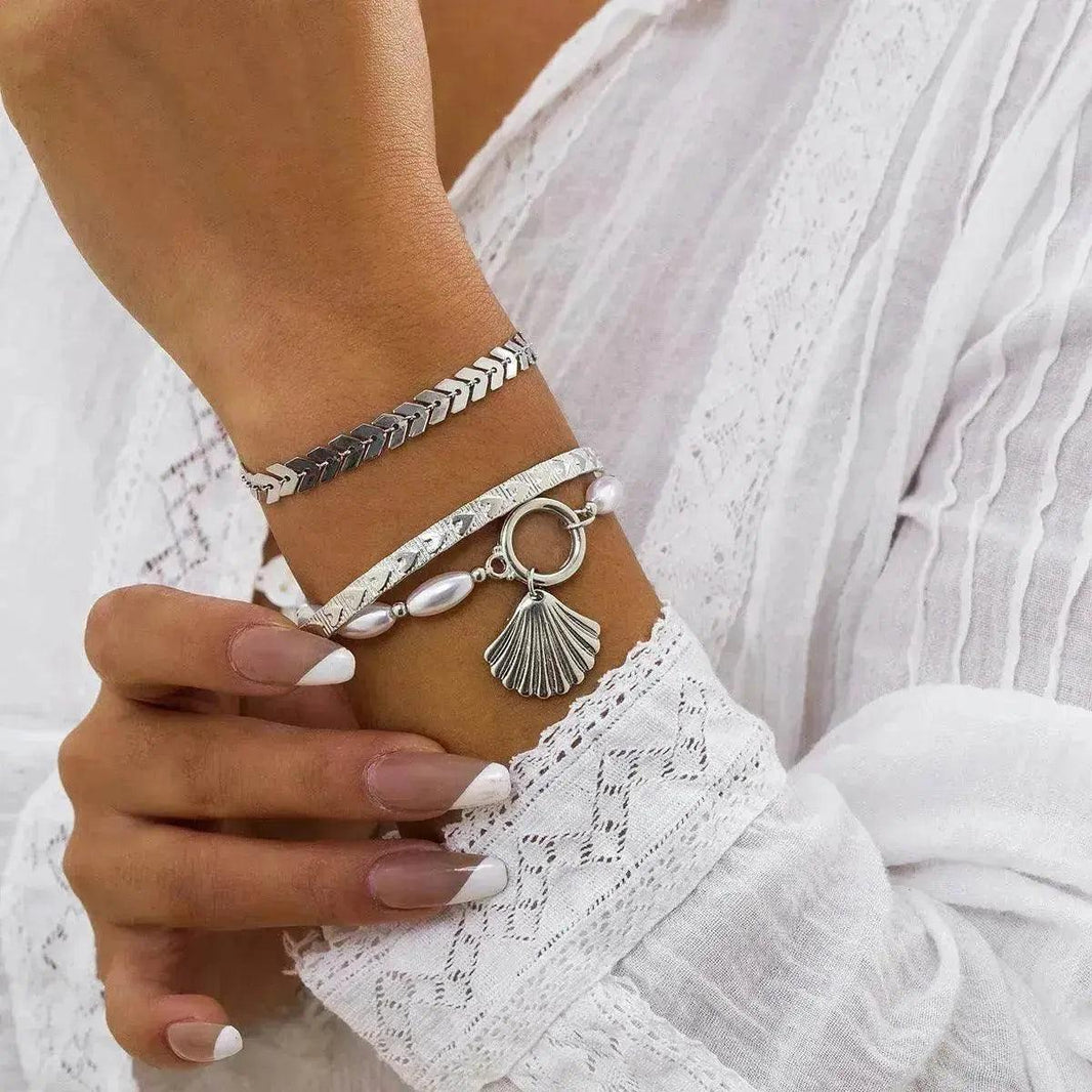 Pulsera Colgante de Concha de Metal Vintage con Perla Falsa - EX-STOCK Canada