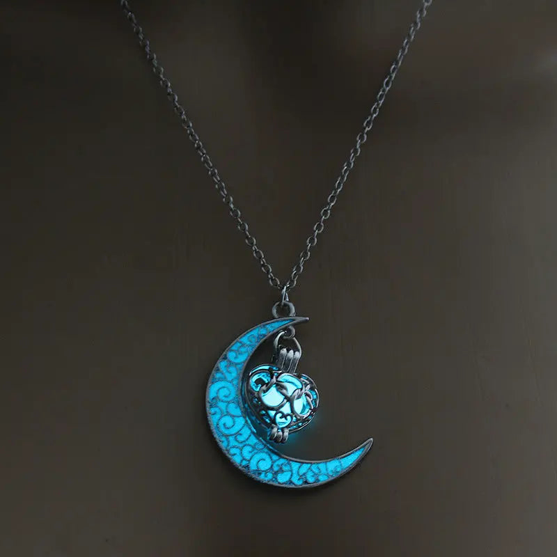 Glowing Pendant Necklaces Silver Plated Chain Necklaces - EX-STOCK Canada
