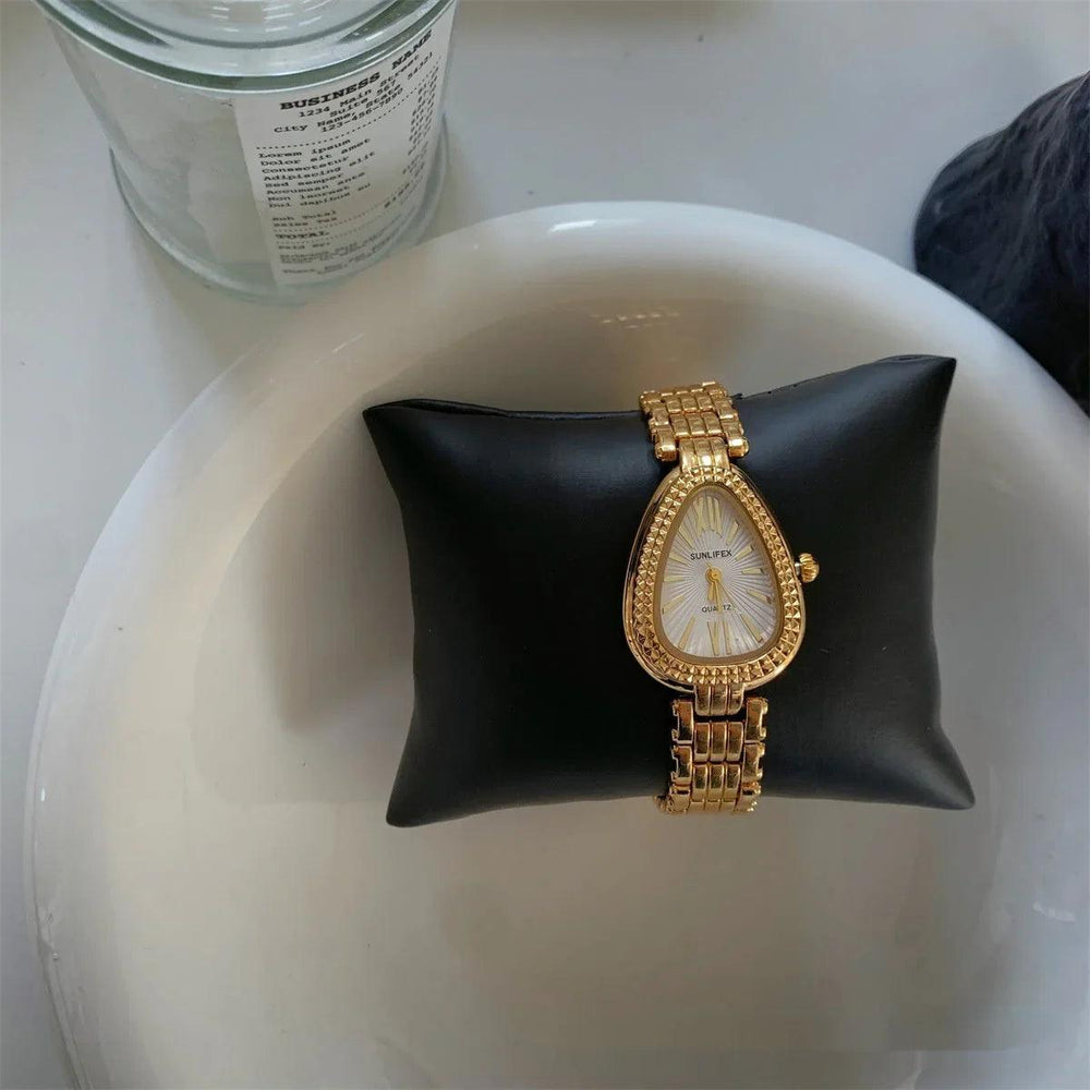 Montre Femme Chaîne Somptueuse Tête de Serpent DoréeEX-STOCK Canada