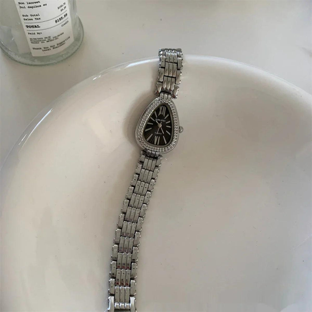 Montre Femme Chaîne Somptueuse Tête de Serpent DoréeEX-STOCK Canada