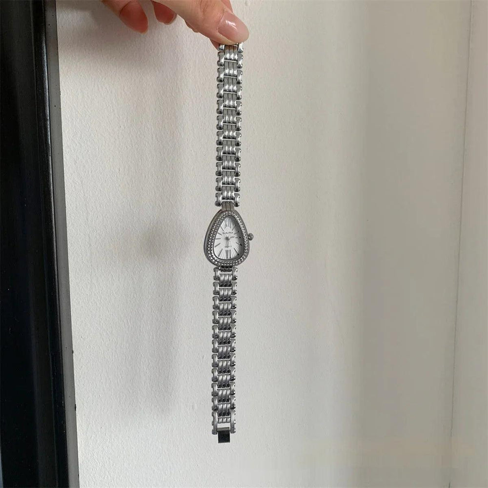 Montre Femme Chaîne Somptueuse Tête de Serpent DoréeEX-STOCK Canada