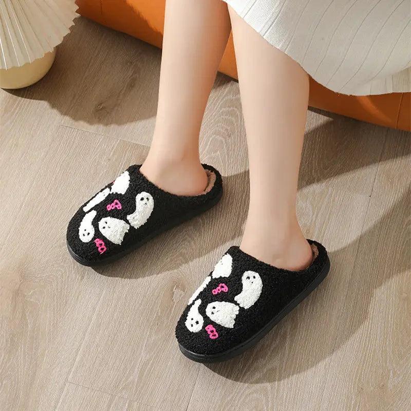Chaussons en coton fantôme de dessin animé Halloween pour femmes, antidérapants, pour chambre, chaussons d'intérieur d'hiver - EX-STOCK Canada