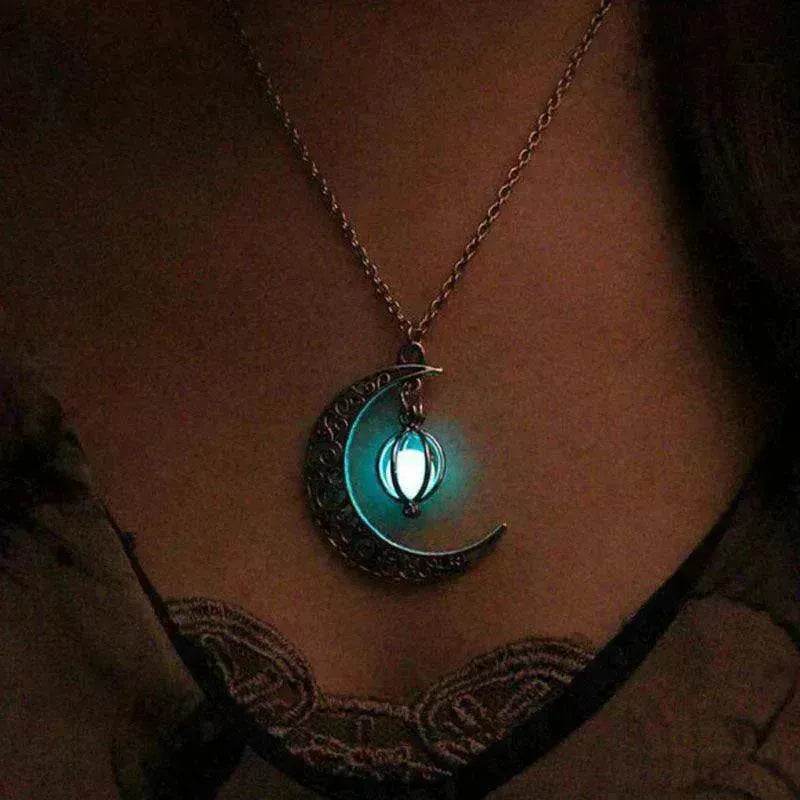 Hollow crescent Moon Luminous Pumpkin Necklace - EX-STOCK Canada