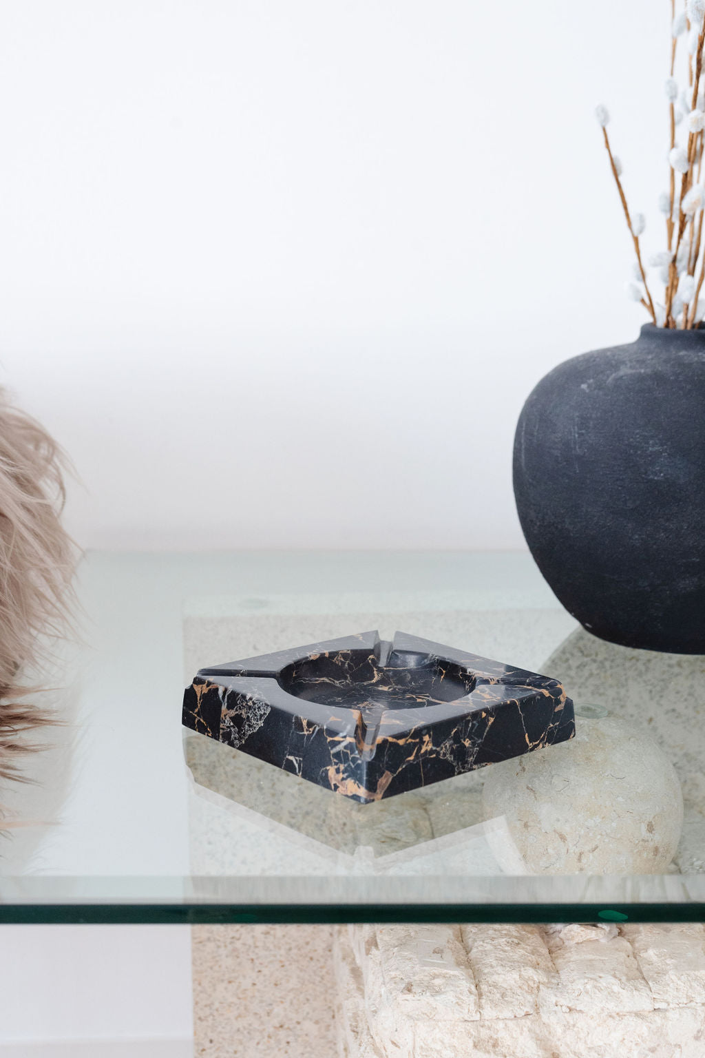 Zigarrenhalter aus goldenem schwarzem MarmorEX-STOCK Canada