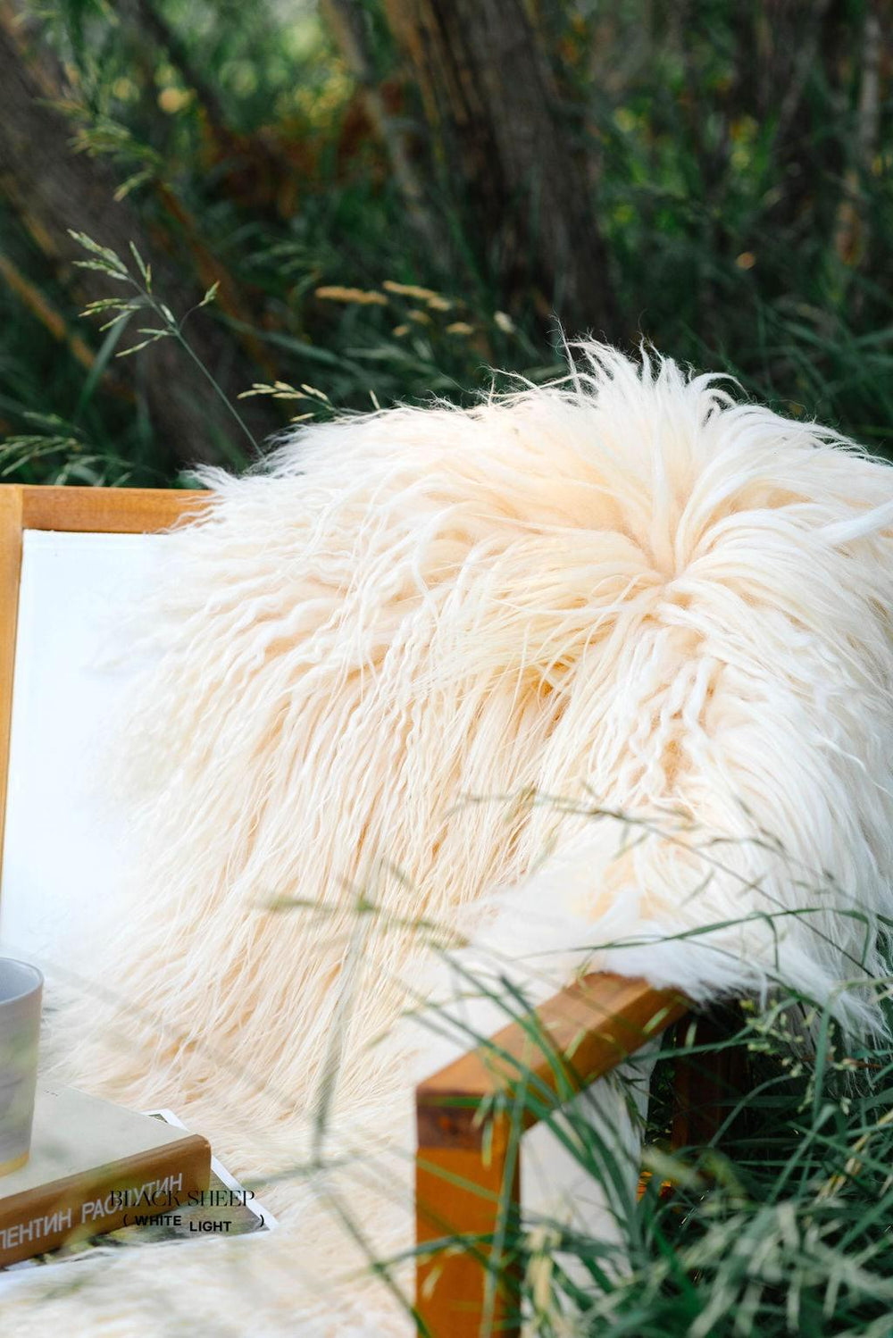 Peau de mouton islandaise bouclée blanche