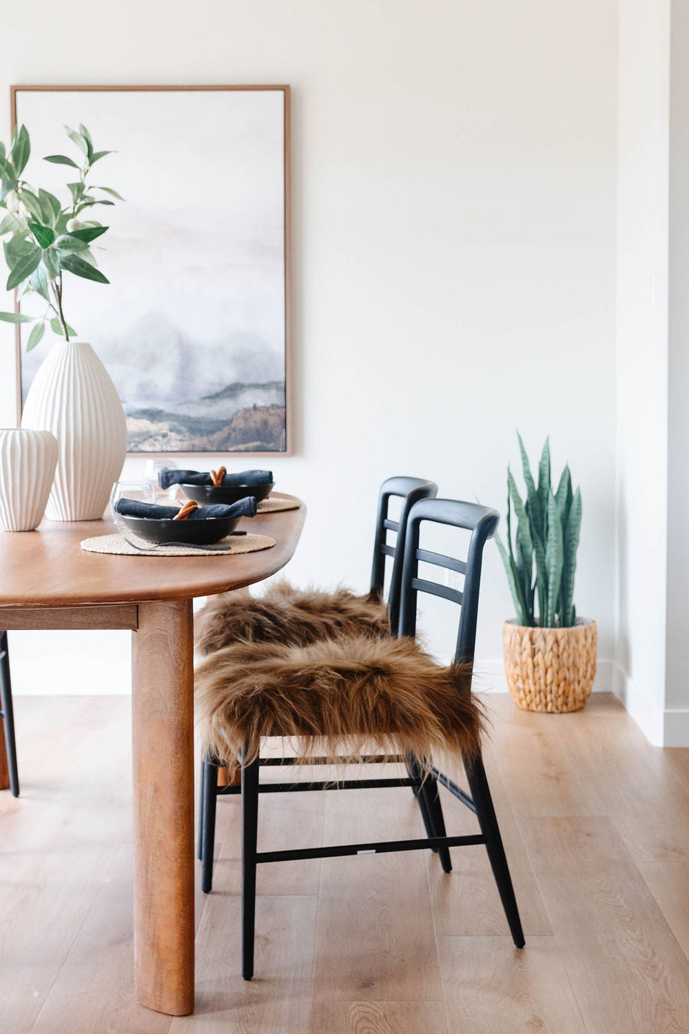 BROWN ICELANDIC SHEEPSKIN CHAIR PAD