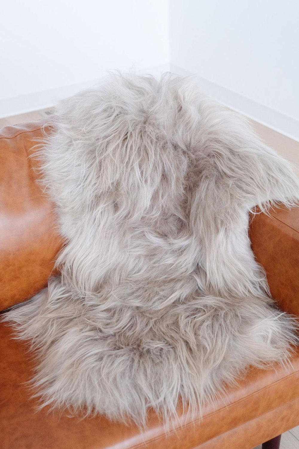 Linen Icelandic Sheepskin EX-STOCK Canada