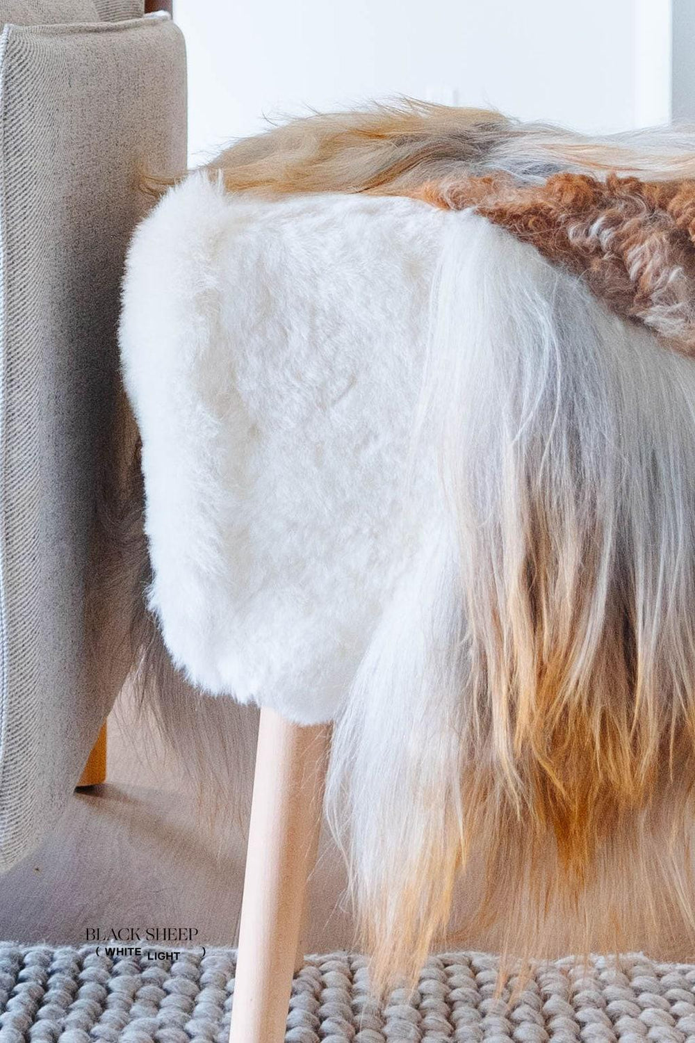 VANI - Sgabello in pelle di pecora Mélange, lana drittaEX-STOCK Canada