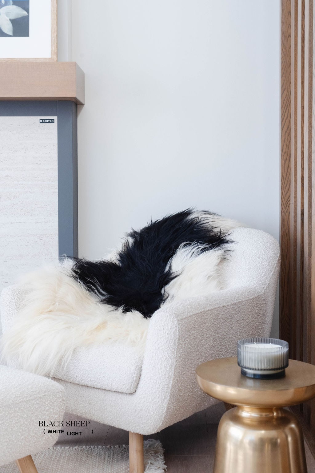 Schwarz geflecktes isländisches Schaffell | ZufälligEX-STOCK Canada