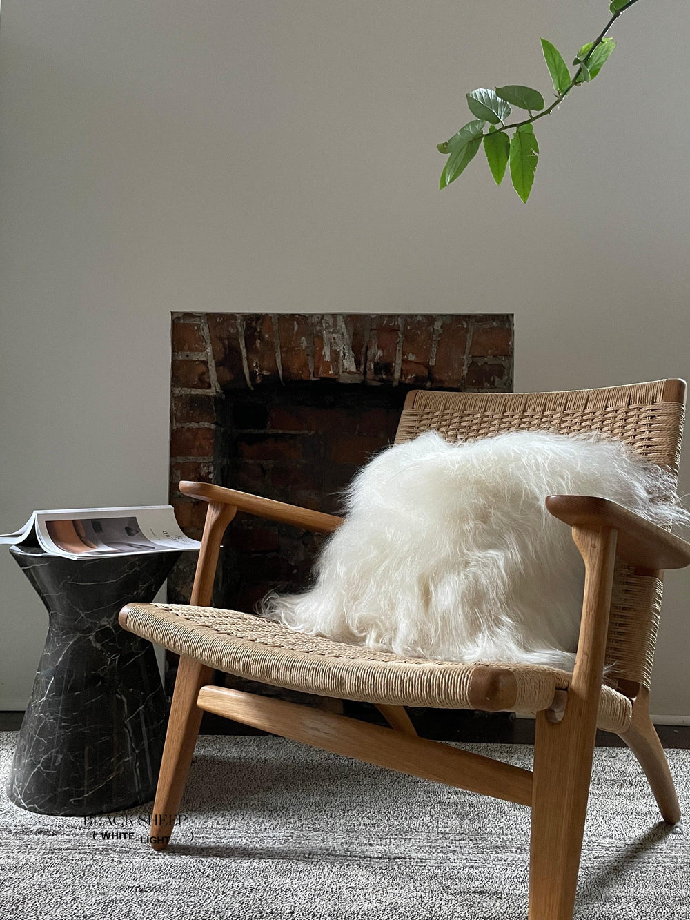 Housse de coussin carrée en peau de mouton islandaise blancheEX-STOCK Canada