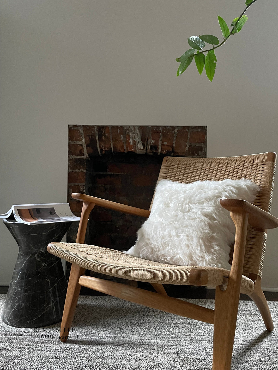 Quadratisches, geschorenes weißes isländisches Lammfell-KissenbezugEX-STOCK Canada