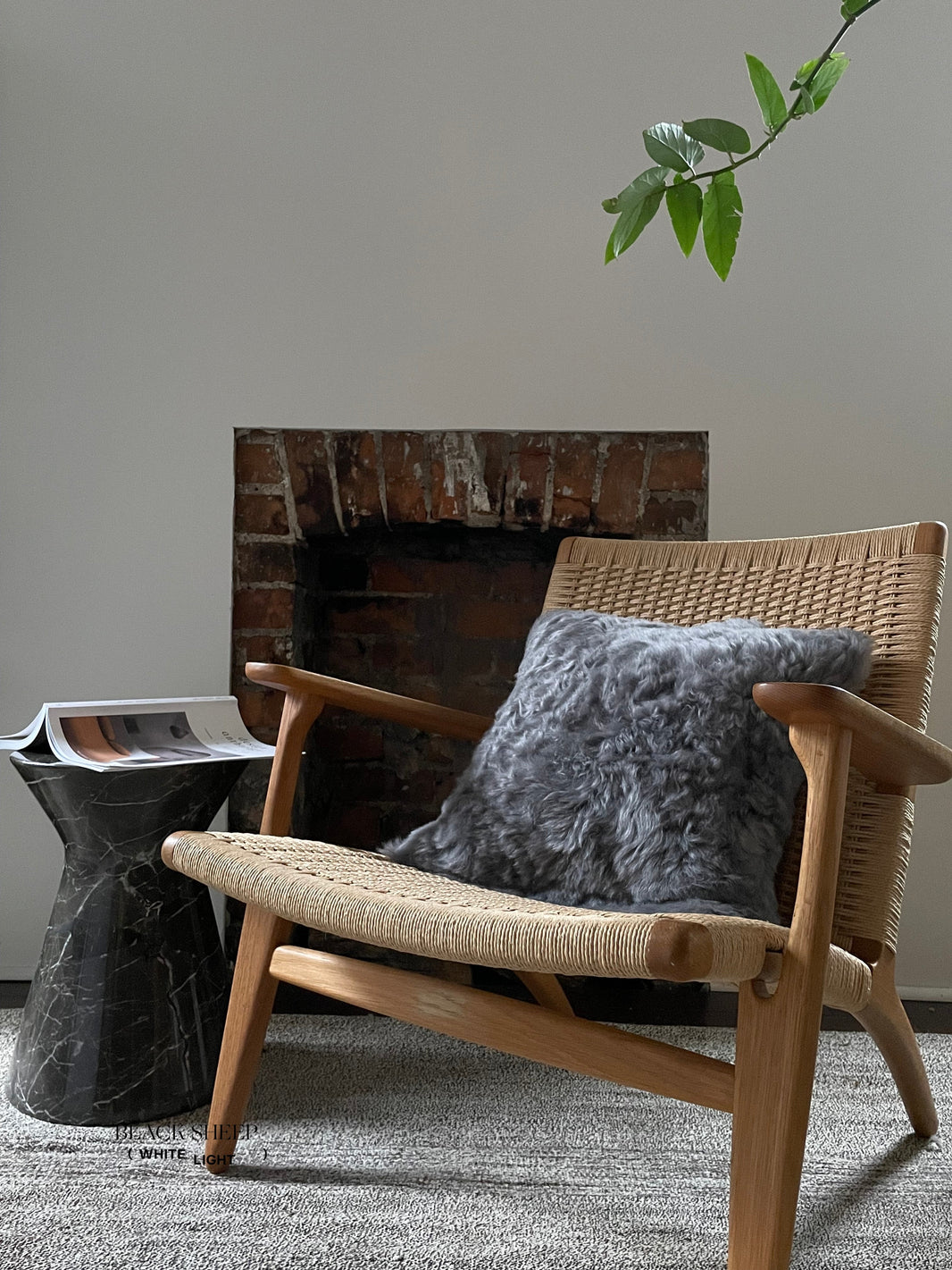 Quadratisches, geschorenes Silber-Isländisches Schafsfell-KissenbezugEX-STOCK Canada