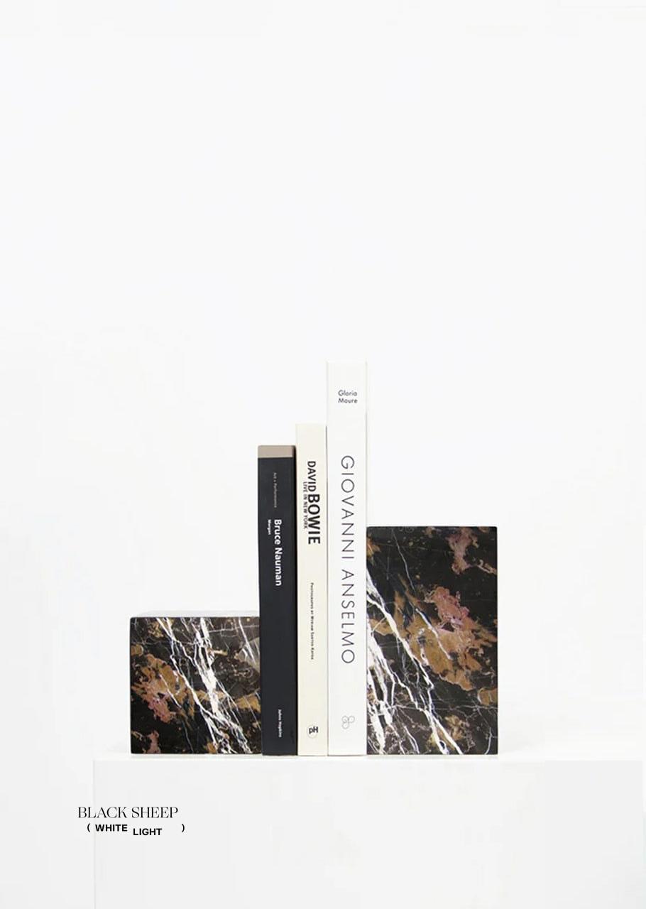 Gold-Schwarze Marmor Asymmetrische BuchstützenEX-STOCK Canada