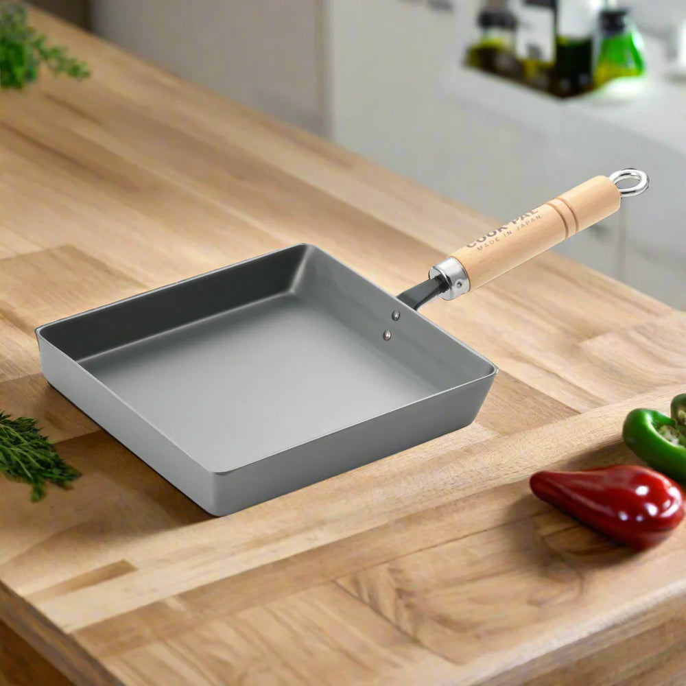 Yoshikawa Cook-Pal Ren Rolled Egg/Omelet Pan (Large)– Nitrided Carbon Steel, Made in Japan