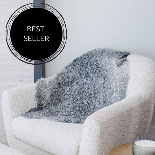 Graues kurzes Wolle Gotland SchaffellEX-STOCK Canada