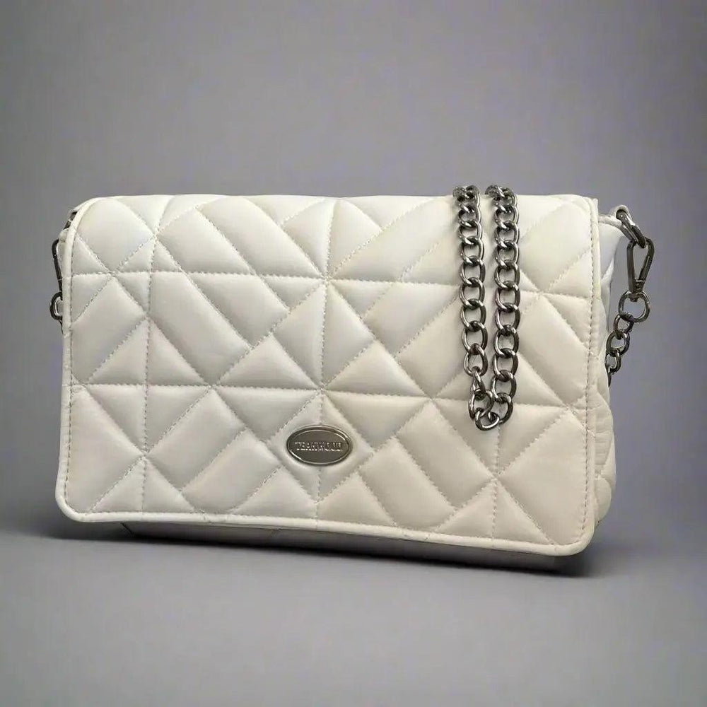 Bolso bandolera de cuero suave acolchado con correa de cadena - EX-STOCK Canada