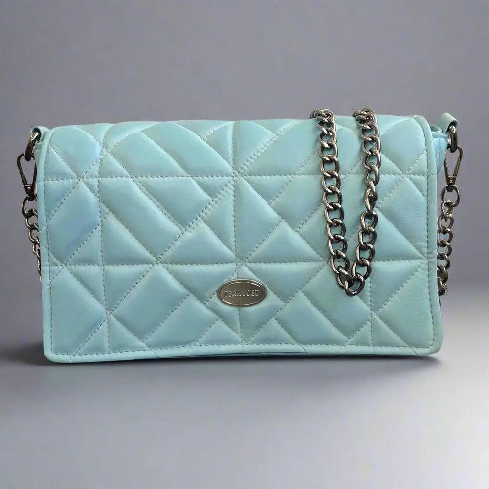 Bolso bandolera de cuero suave acolchado con correa de cadena - EX-STOCK Canada