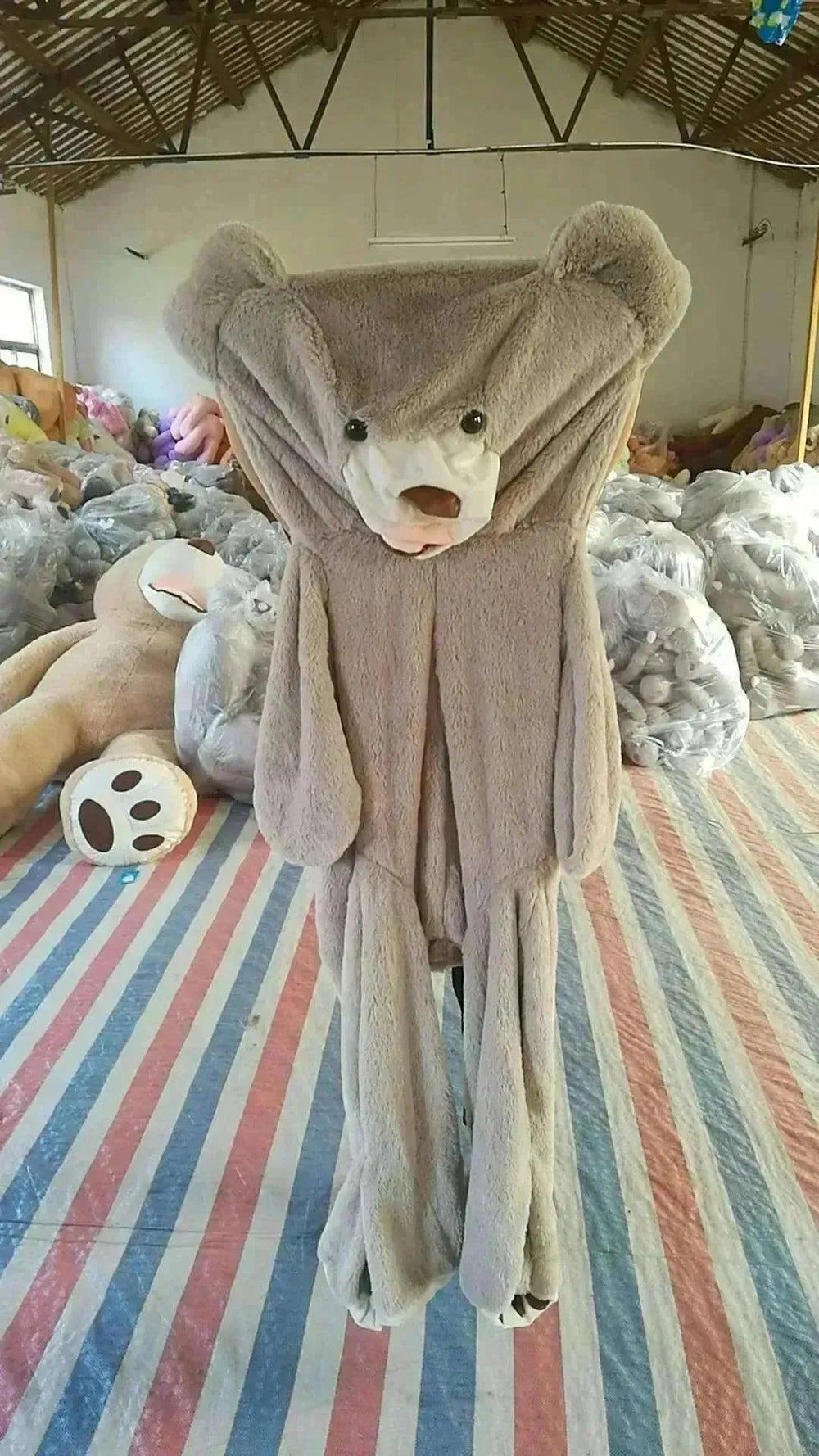 Juguete de Peluche de Oso Gigante con Cáscara de Piel Suave - EX-STOCK CANADA